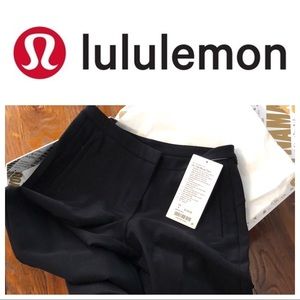 NEW LULULEMON ON THE MOVE PANT BLACK SIZE 4